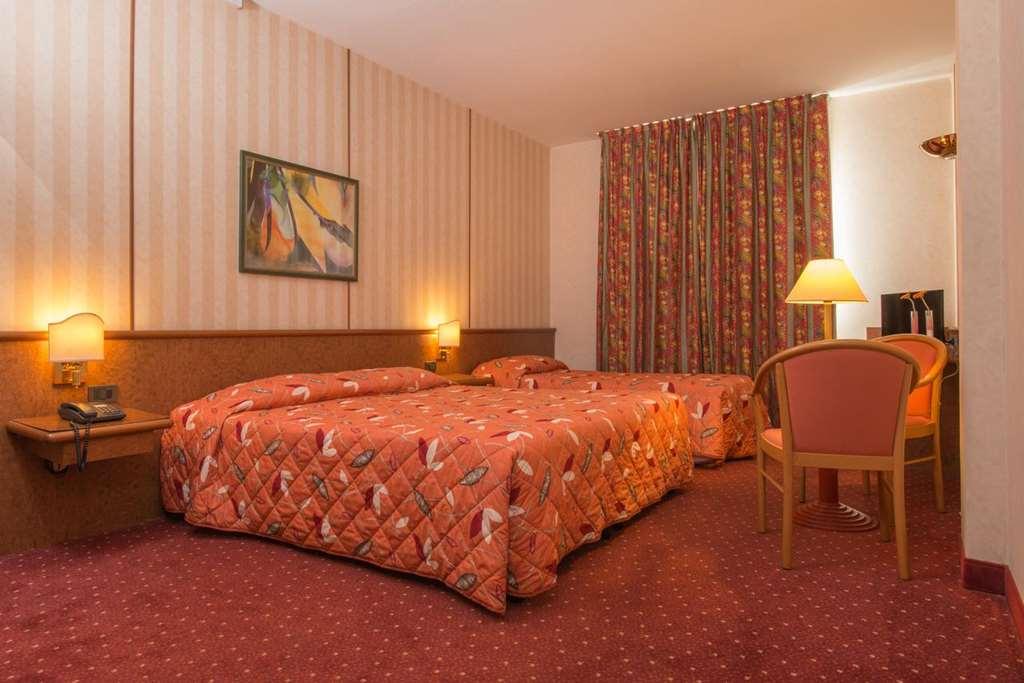 Meditur Hotel Pomezia Chambre photo